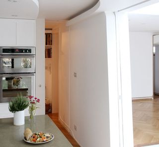 The open plan kitchen