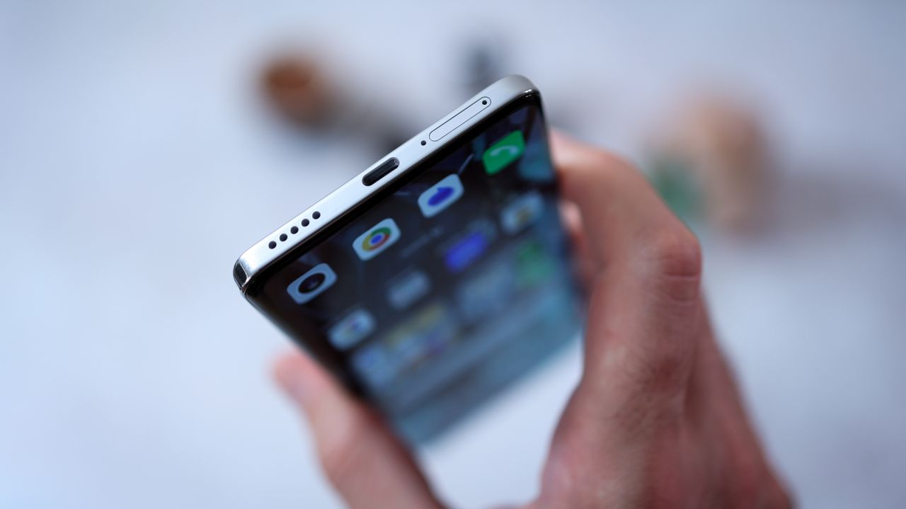A photo of the Honor 200 Pro smartphone