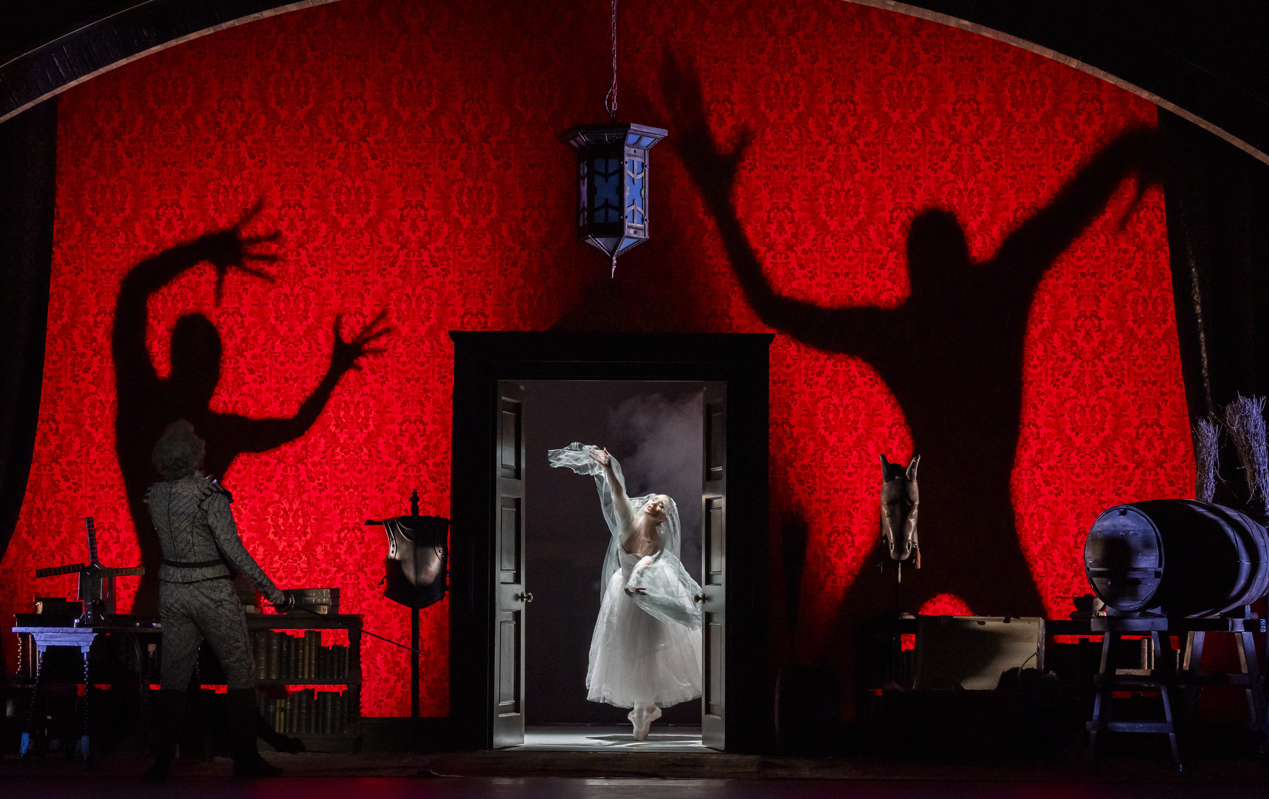 Daria Stanciulescu as Dulcinea in Don Quixote at the Birmingham Hippodrome