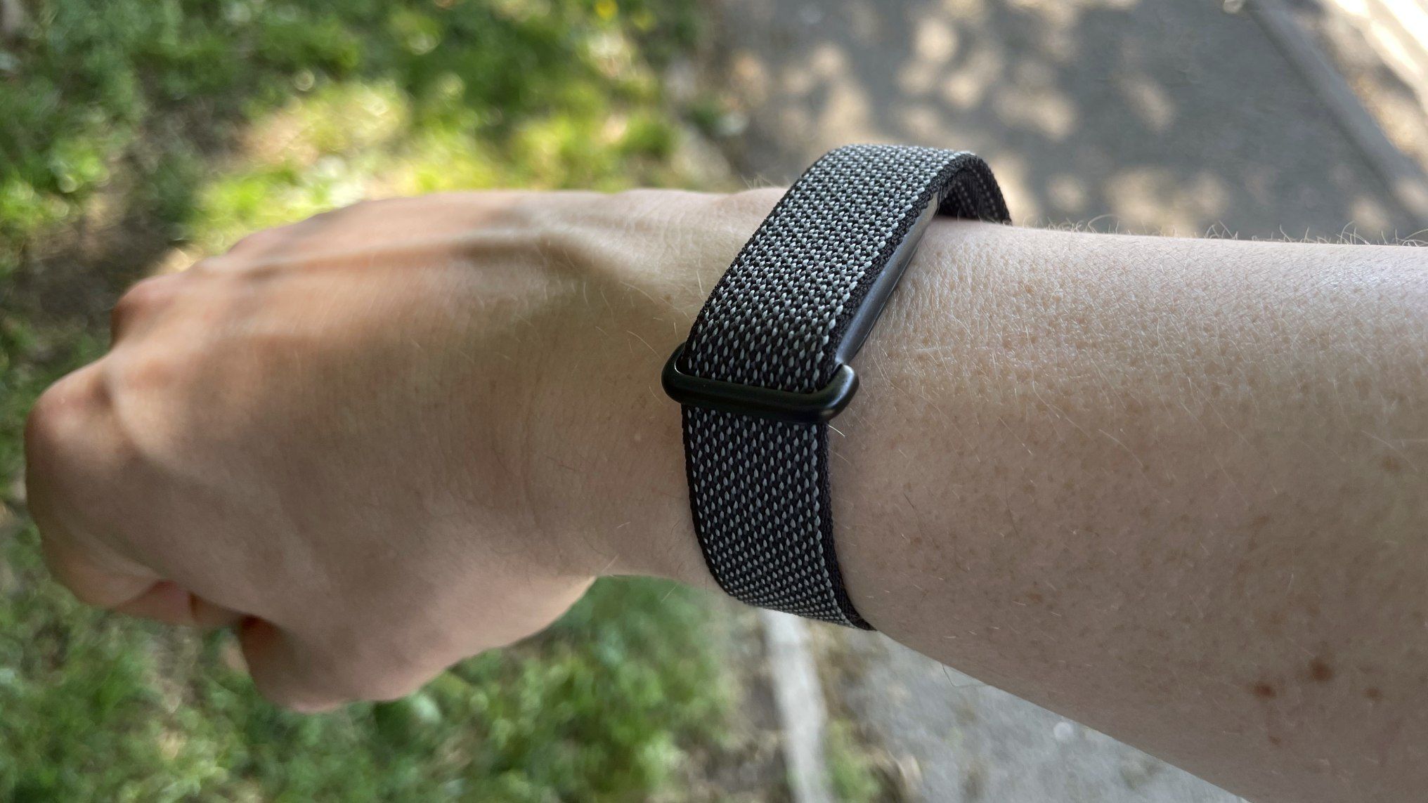 قد يشعر مستخدمو Fitbit الحاليون “بالإحباط الشديد” من إعادة تصميم تطبيق Google Health، لكنني حصلت للتو على Google Fitbit Air وأنا معجب بتكامل الذكاء الاصطناعي المعروض
