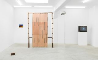‘Ways of the hand’, curated by João Mourão and Luís Silva, at Galería Maisterravalbuena
