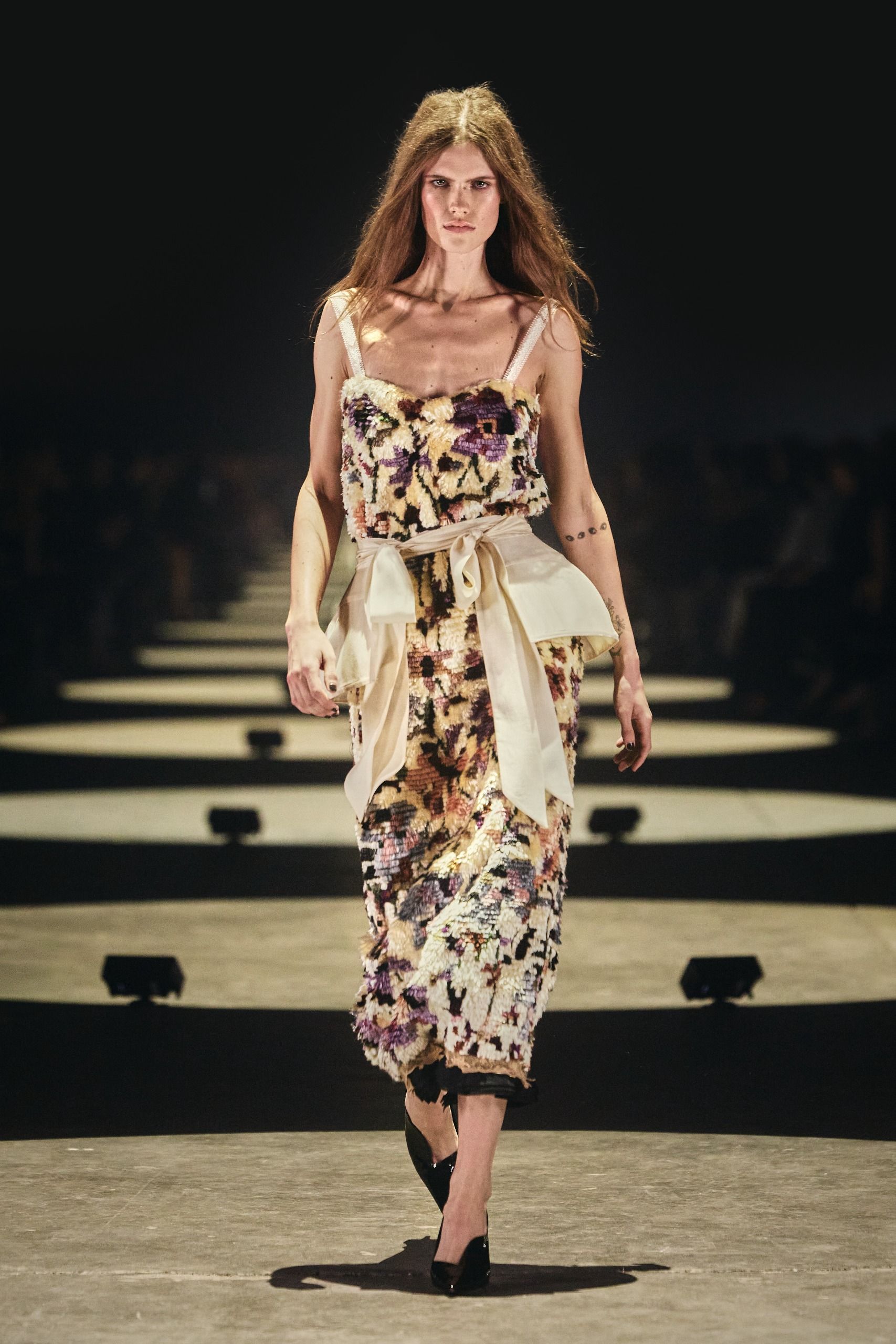 Khaite s/s 27 runway, pointed toe shoe trend