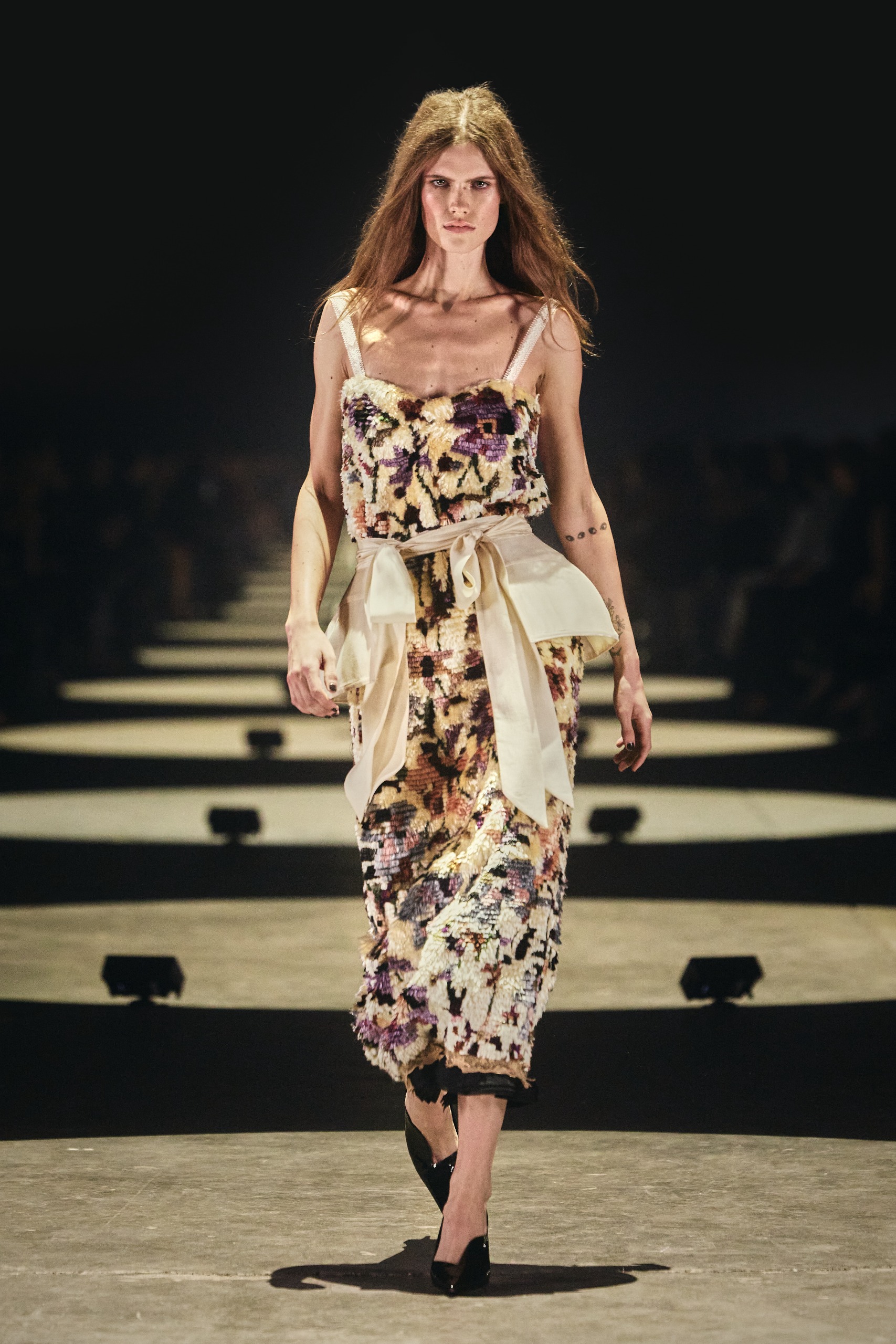 Khaite s/s 27 runway, pointed toe shoe trend