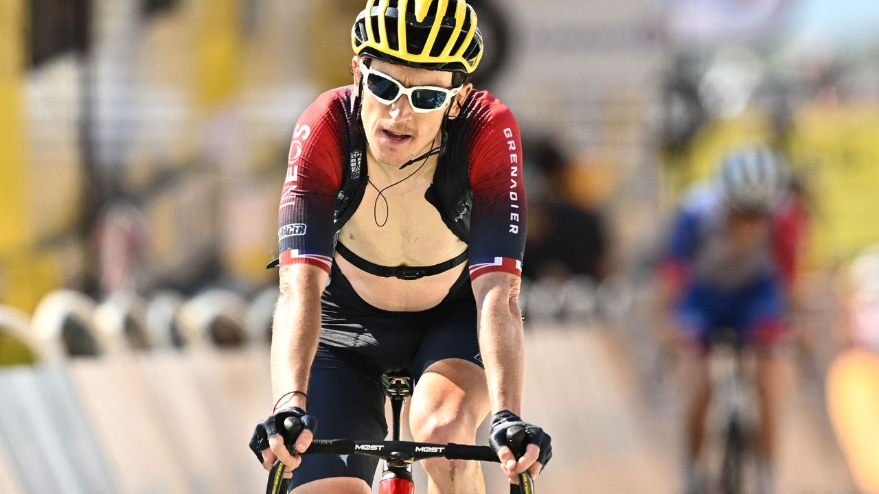 Geraint Thomas wearing one of the best heart rate monitors for cycling