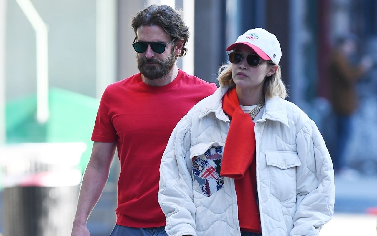 Gigi Hadid and Bradley Cooper 