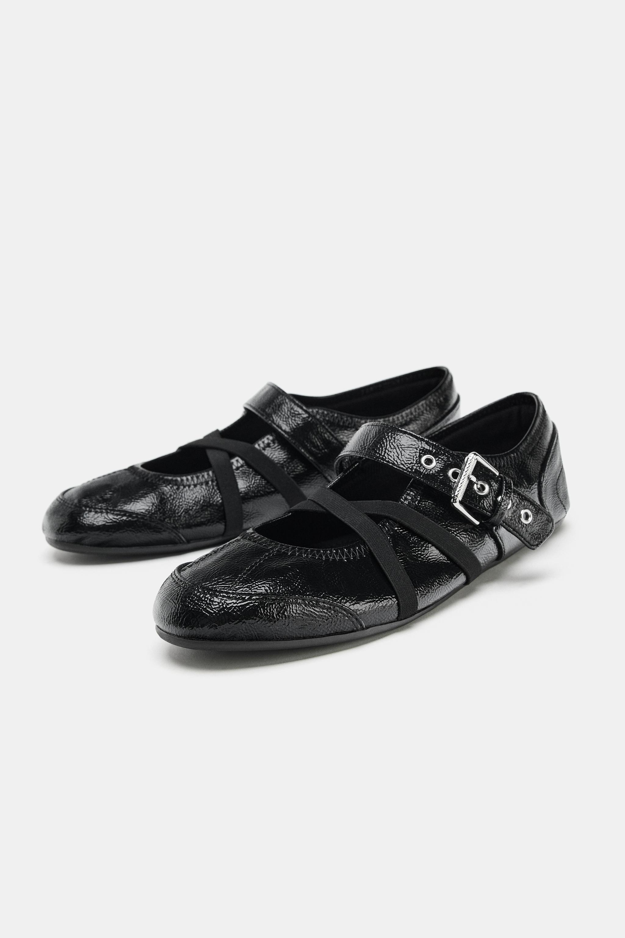 Patent Effect Ballet Flats With Buckles