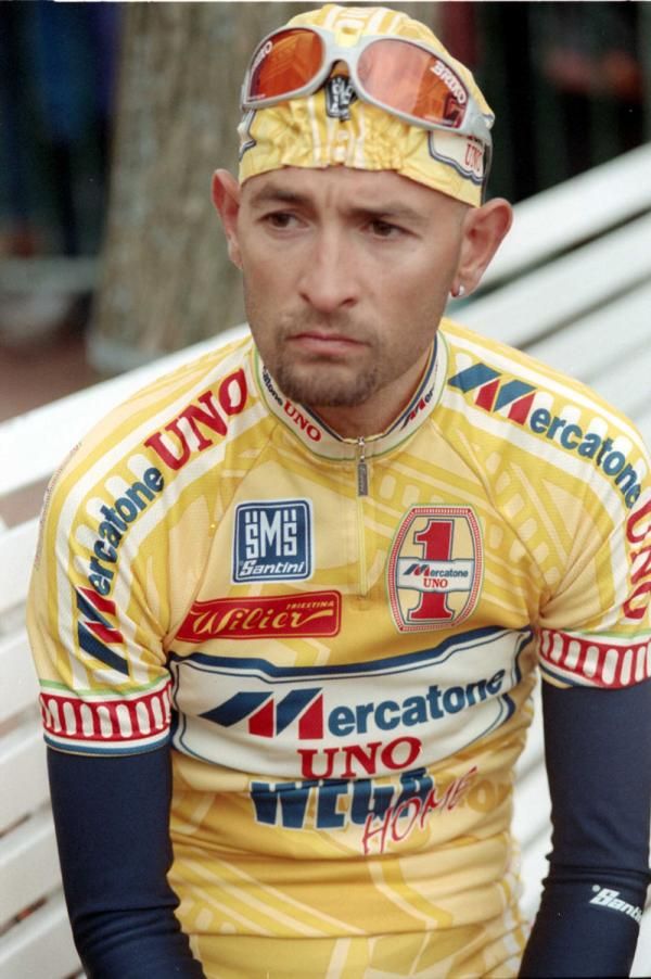 Marco Pantani at the start of the race in 1997
