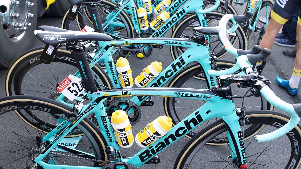 George Bennett's Bianchi Oltre XR4 for LottoNL-Jumbo