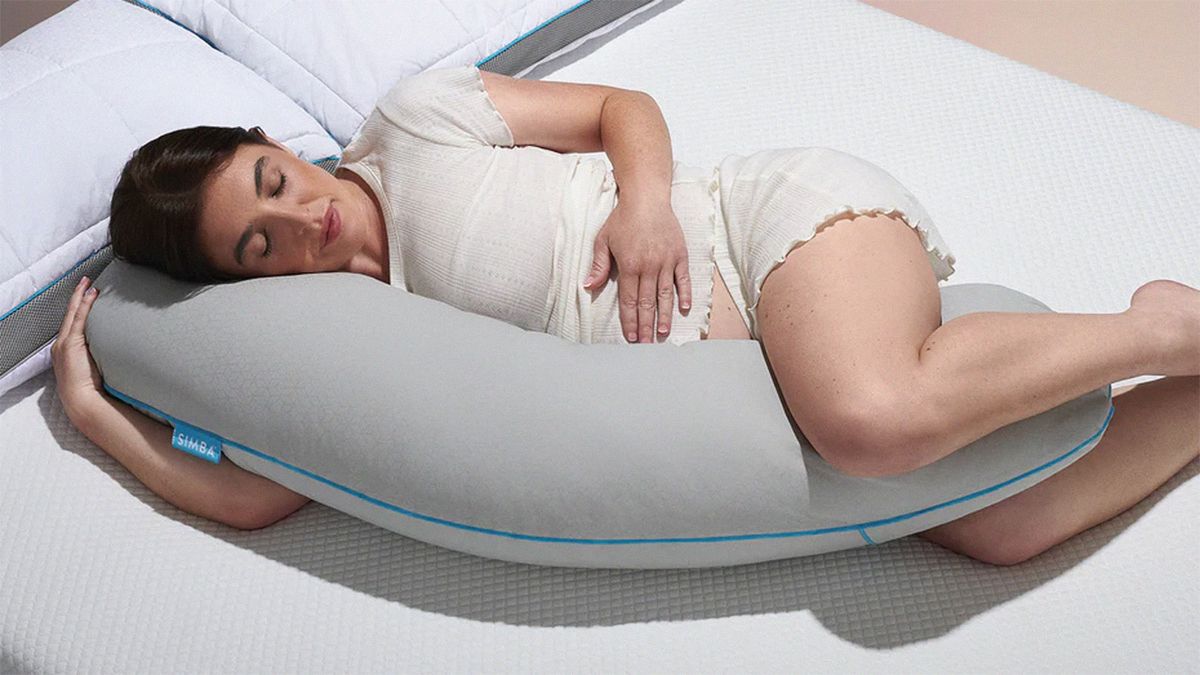 4 Reasons Why A Body Pillow Should Be Your Next Sleep Purchase 