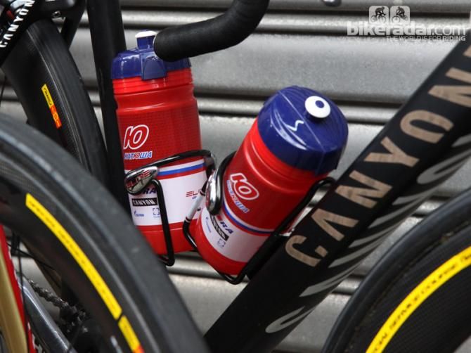 Yet another set of stout Elite Ciussi aluminum bottle cages, this time for Alexander Kristoff (Katusha)