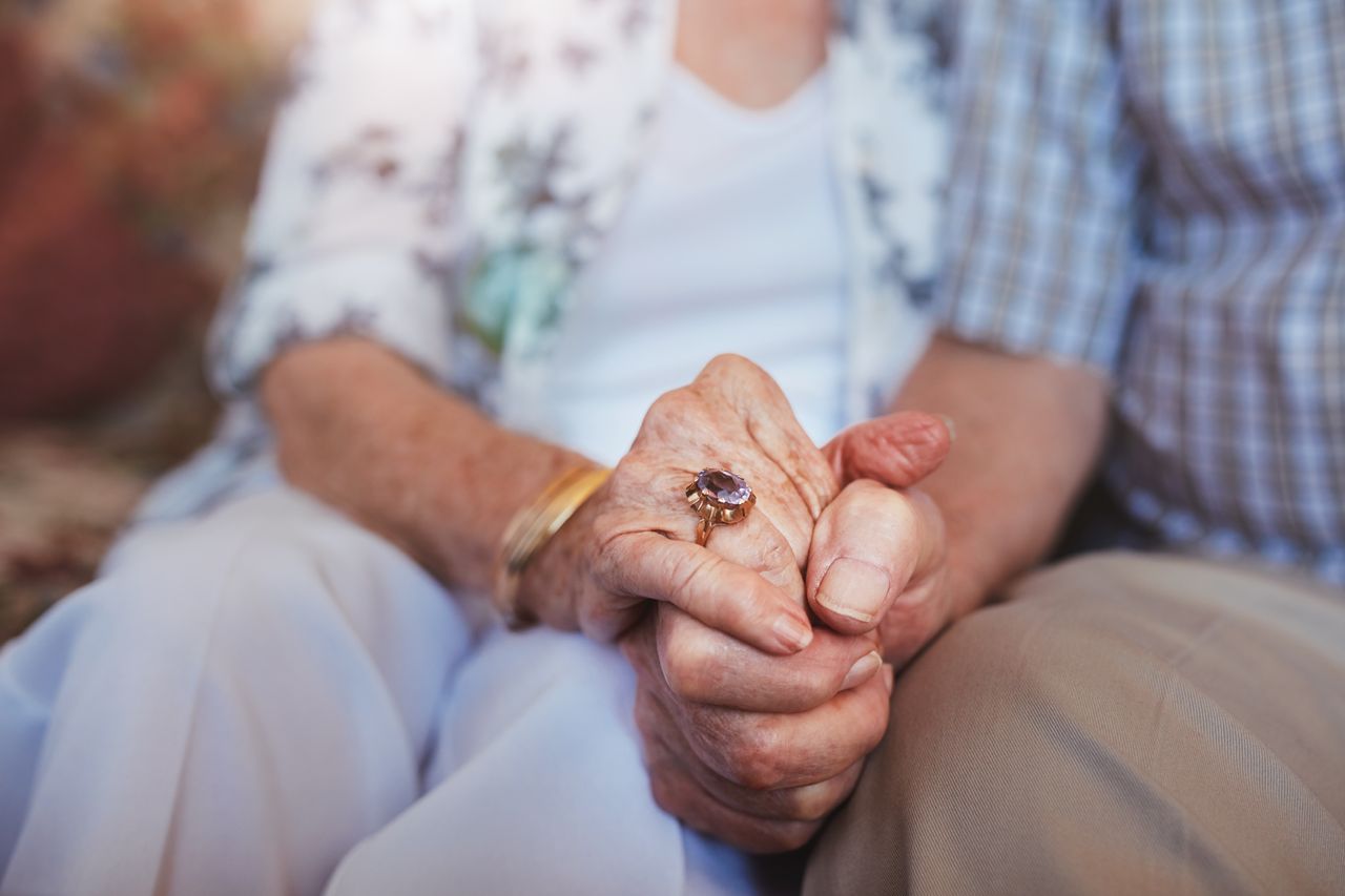 A Holocaust survivor and the soldier who saved her have been together for 71 years.