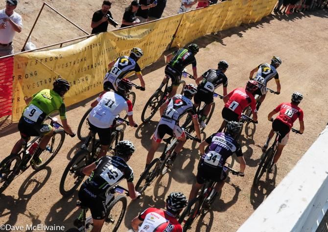 Geoff Kabush (Scott 3Rox Racing) taking the hole-shot