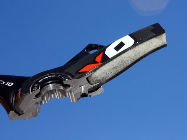 The new X.0 cranks do away with full-length aluminum spines in favor of a hollow foam core construction.
