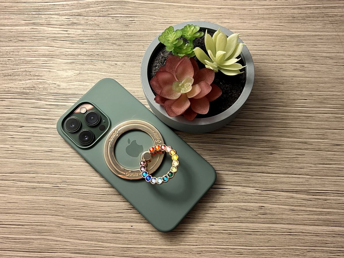 Sonix Magnetic Removable Phone Ring Rainbow Silicone Case