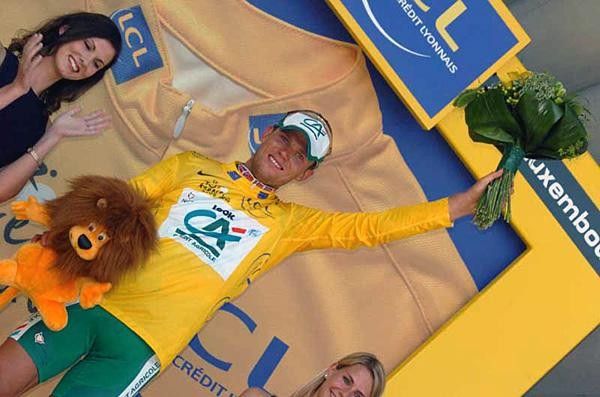 Thor Hushovd (Credit Agricole) back in yellow
