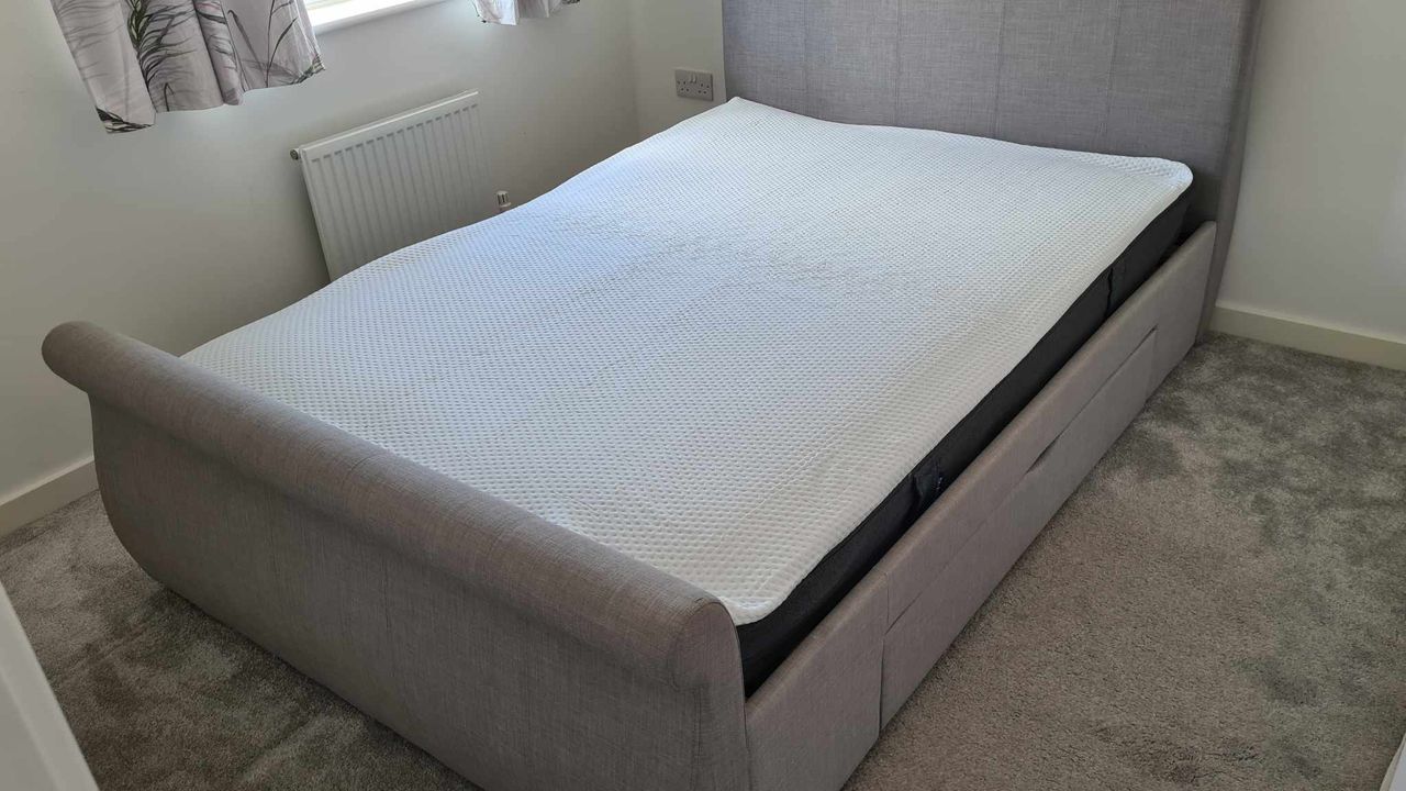 Emma Luxe Cooling mattress review super soft for restless and sweaty