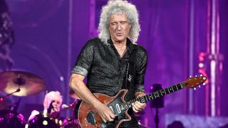 How to play guitar like Brian May 