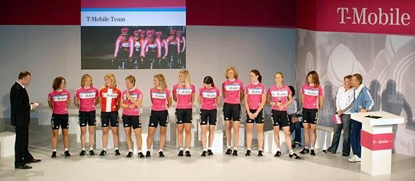 T-mobile's women's team for 2007.