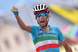 Vincezo Nibali scored a morale-boosting win on stage 19