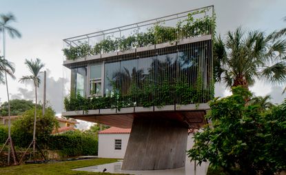 Concrete structure in Miami by architect Christian Wassmann
