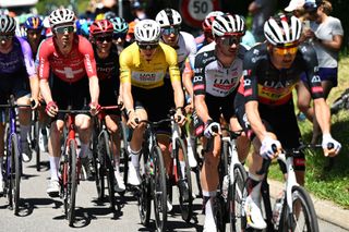 As it happened: Heartbreak for breakaway on final climb as race leader dominates the day