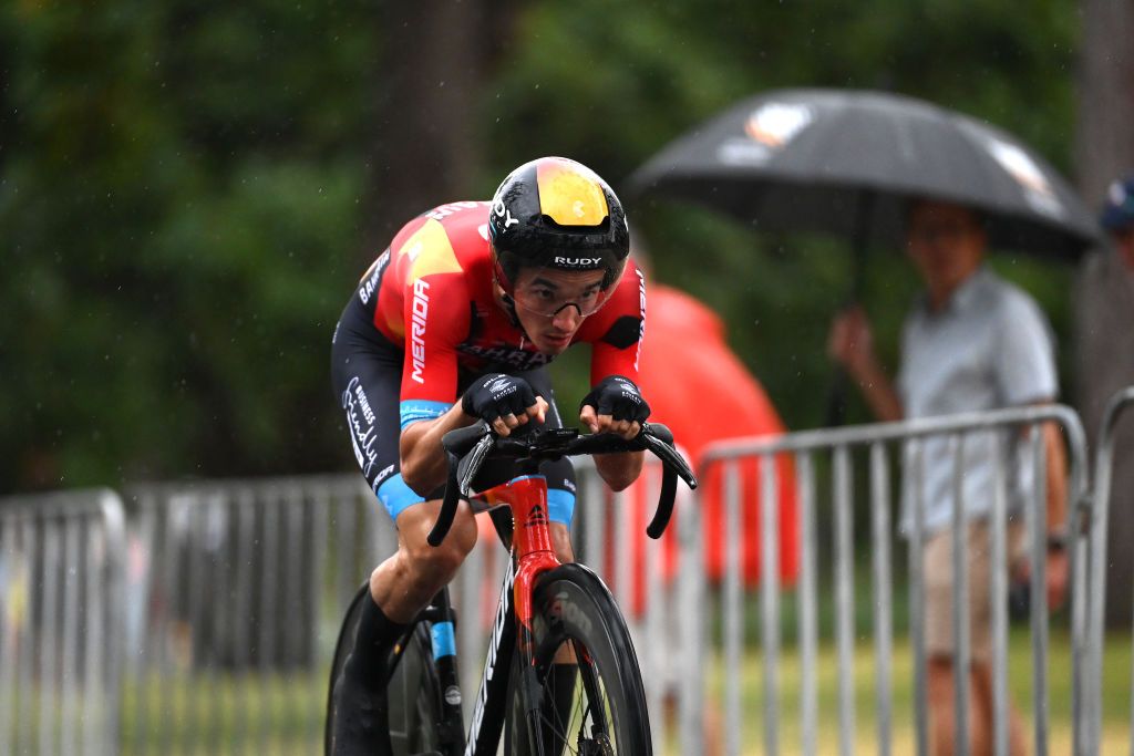 ADELAIDE AUSTRALIA JANUARY 17 Pello Bilbao Lopez De Armentia of Spain and Team Bahrain Victorious sprints during the 23rd Santos Tour Down Under 2023 Prologue a 55km individual time trial stage from River Torrens Karrawirra Parri Adelaide CBD to River Torrens Karrawirra Parri Adelaide CBD TourDownUnder WorldTour on January 17 2023 in Adelaide Australia Photo by Tim de WaeleGetty Images