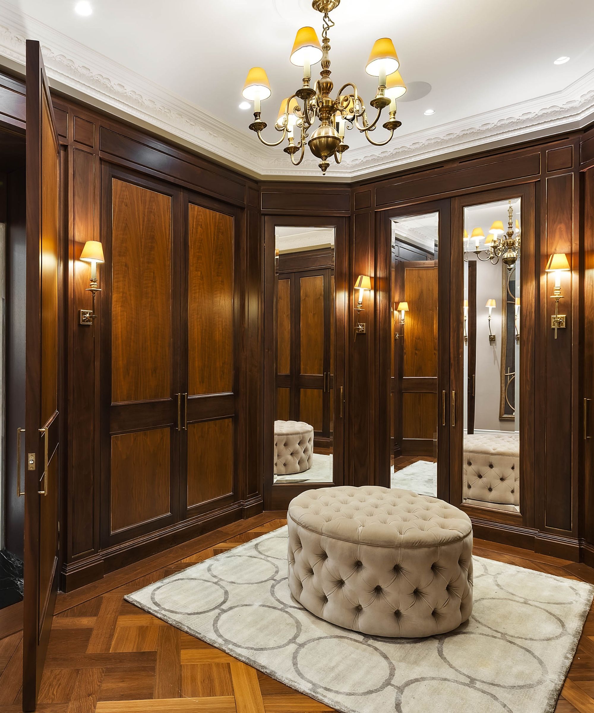 Oscar Wilde's closet