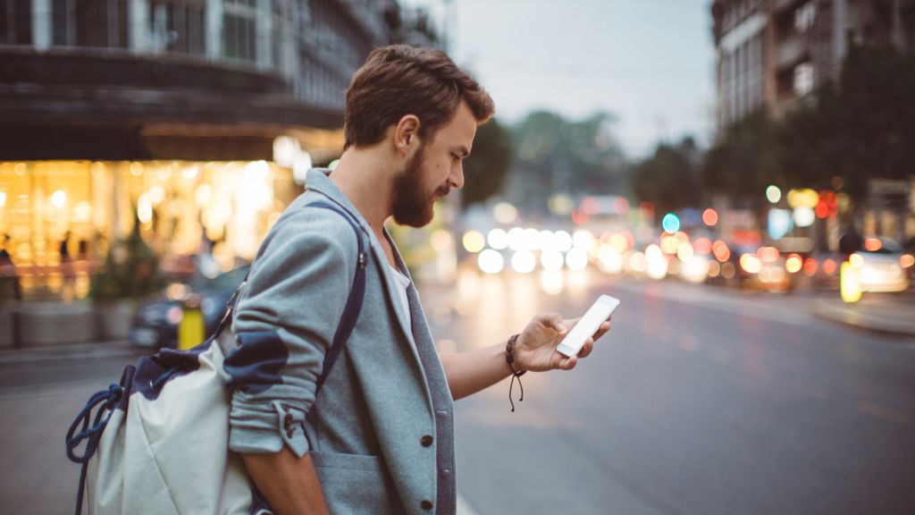 Carryon suitcase vs backpack which should you use for travelling? T3