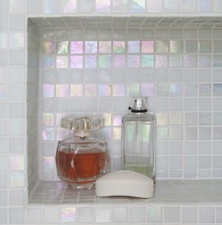 bathroom with iridescent mosaics