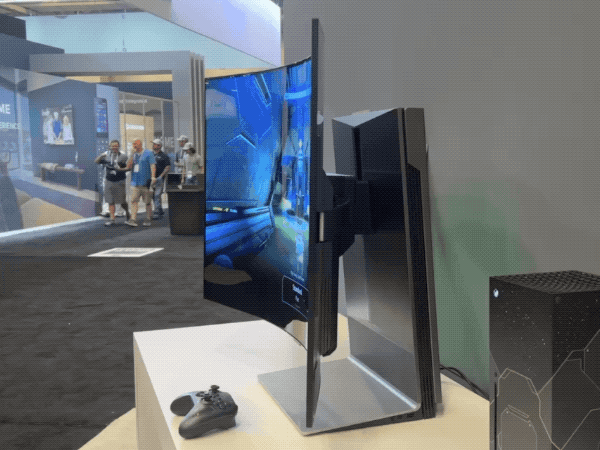 The LG OLED Flex on display at CEDIA 2022