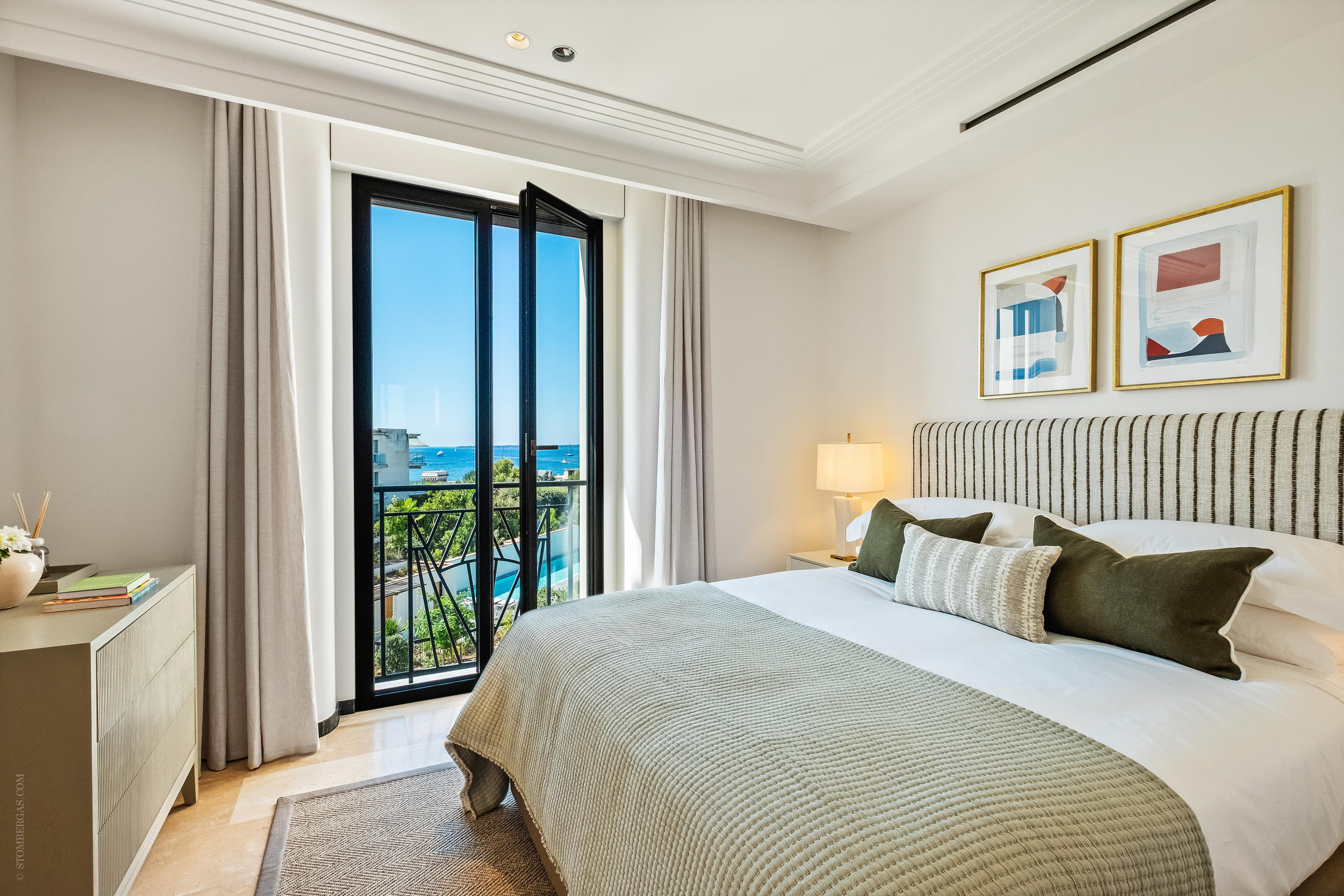 Hotel Le Provençal and the Ella Fitzgerald apartment