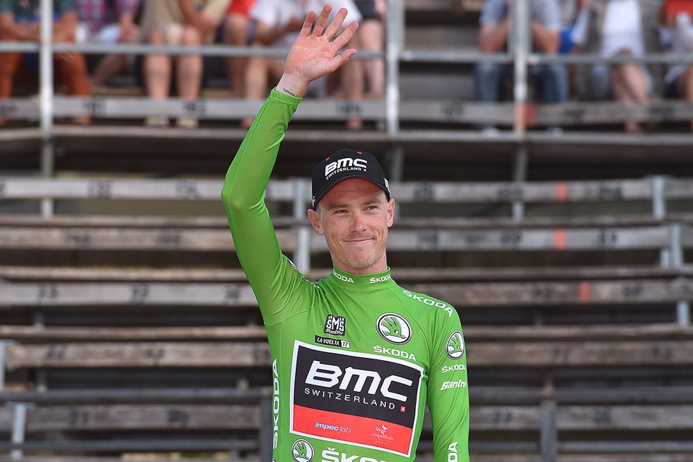 Rohan Dennis in green after stage 1 at the Vuelta a Espana