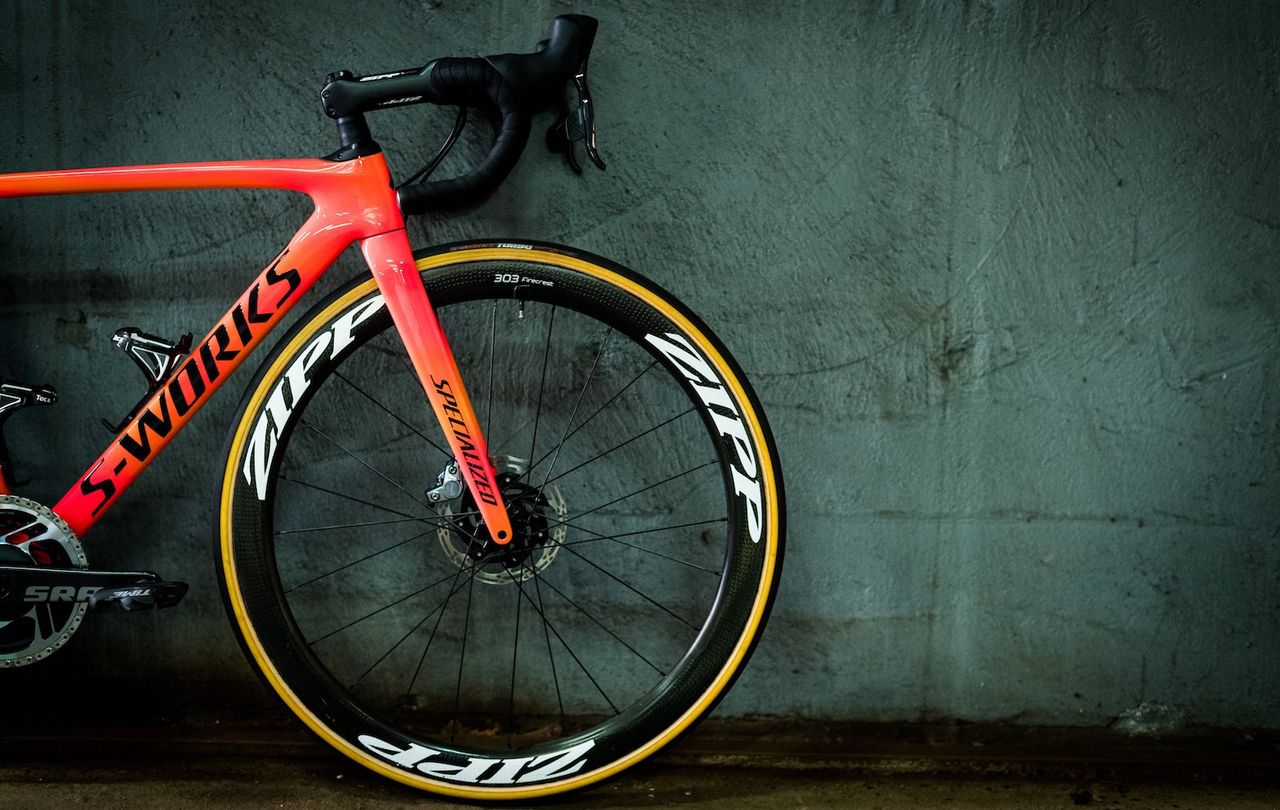 Team SD Worx Specialized Roubaix