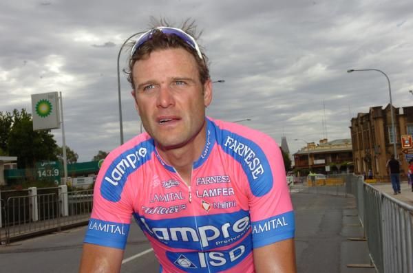 Petacchi just missed out on the stage win, a photo finish showing Greipel as the winner.