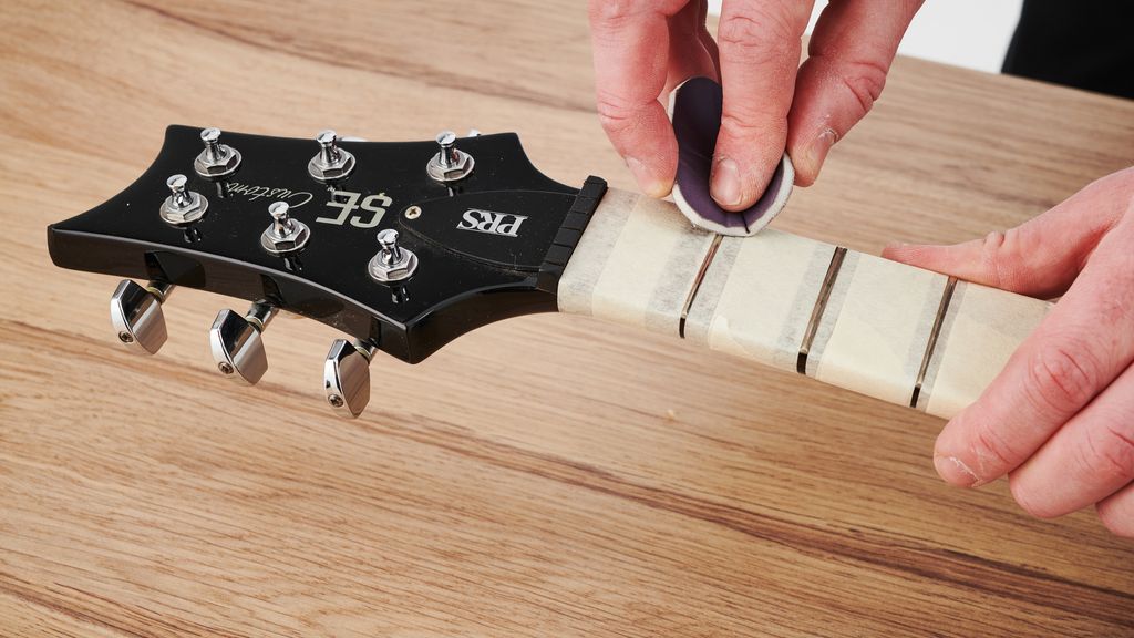 Set up your electric guitar how to adjust action, truss rod, string height and radius, pickup