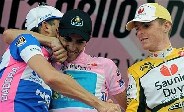 Bruseghin shares a laugh with Contador