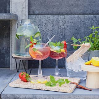 Garden bar ideas on a budget garden shelf for drinks