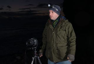 Hat, coat, scarf, gloves... you can stay out longer shooting at night if you are wrapped up warm