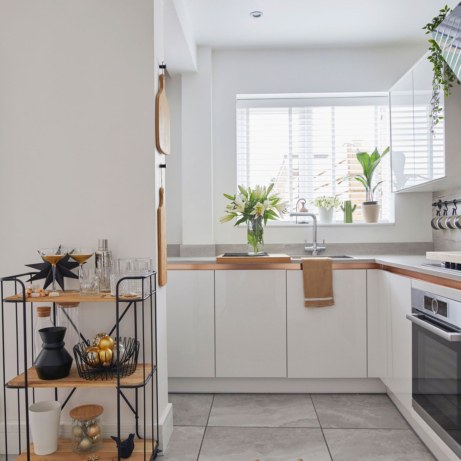 U-shaped kitchen ideas to make the most of every inch | Ideal Home