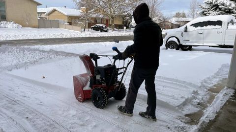 Single-stage vs two-stage snow blowers: which is better? Top Ten Reviews