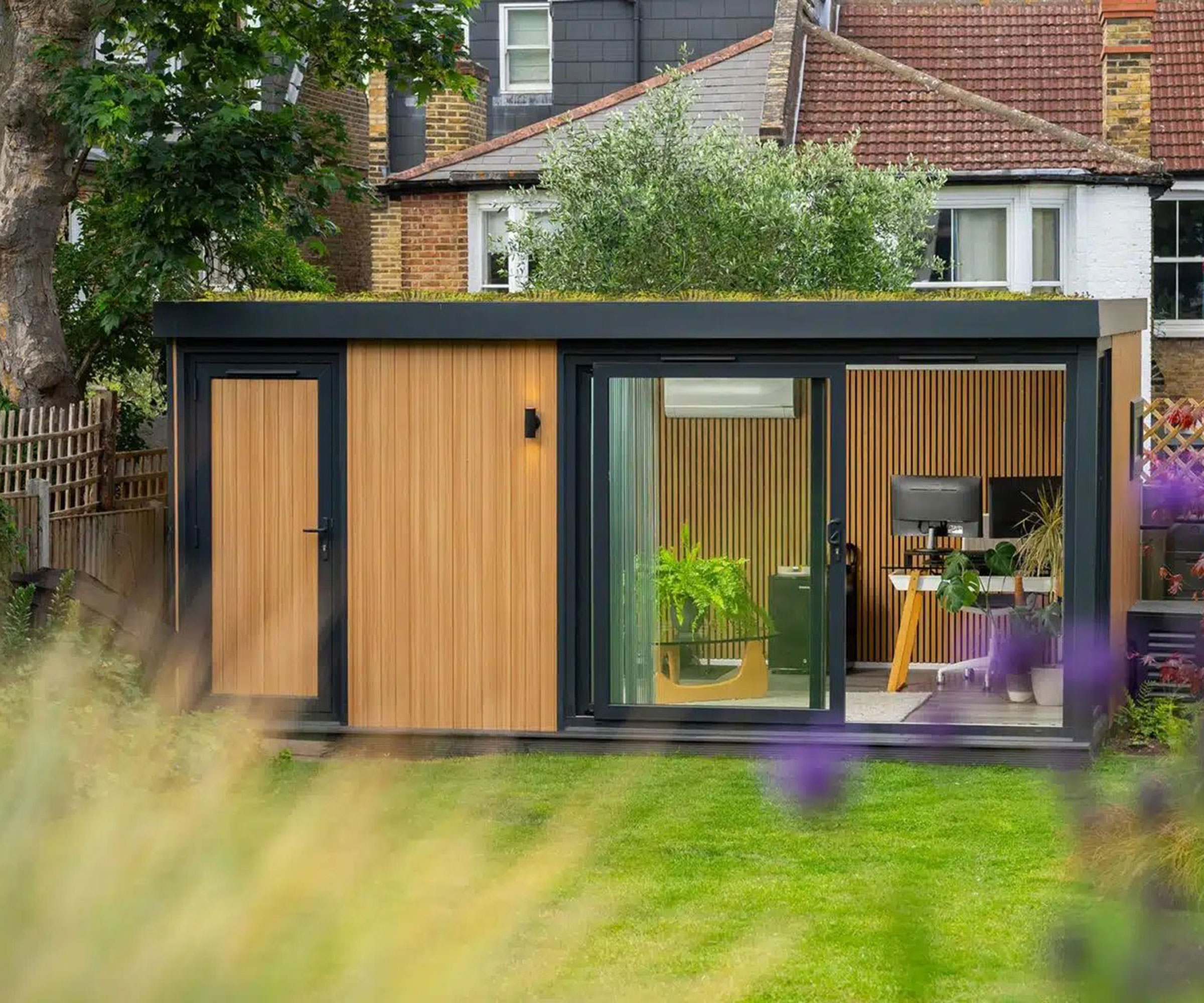 modern modular garden office with sliding doors