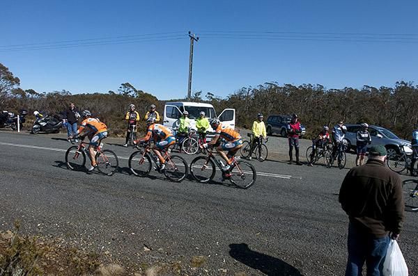 Genesys Wealth Advisers riders went to the assistance of Steele Von Hoff after he struck difficulty on the climb at Poatina.