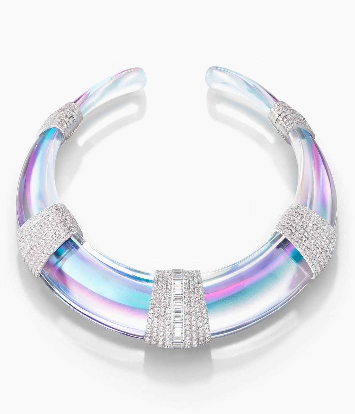 Holographic necklace with diamonds on it