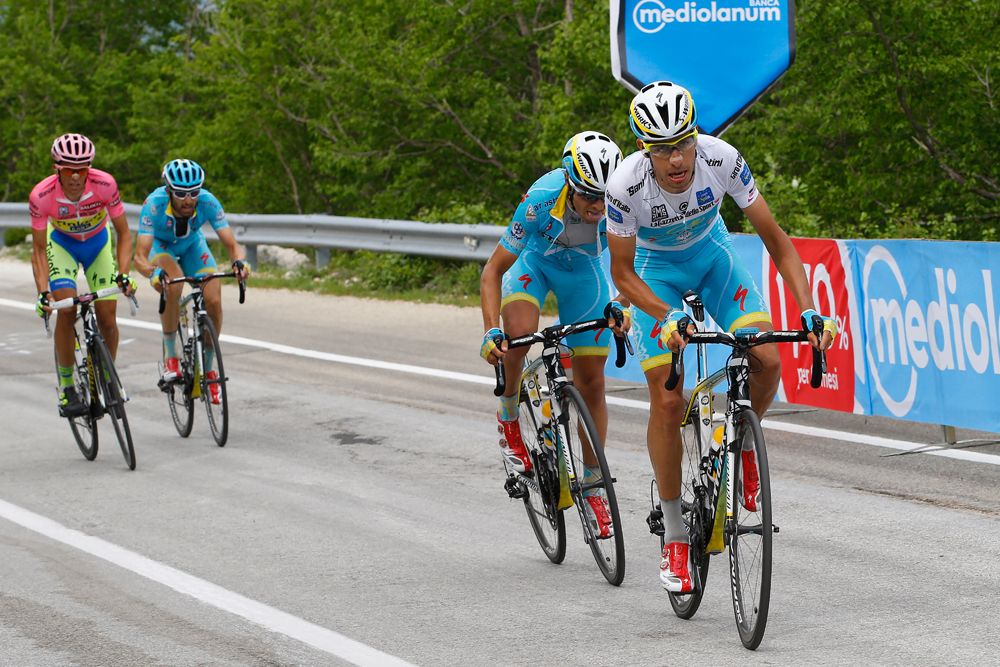 Fabio Aru (Astana) puts in an attack