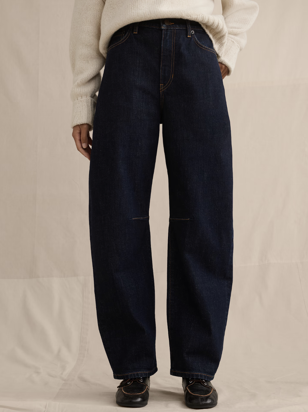 dark wash barrel jeans