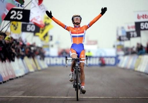 Marianne Vos (Netherlands) takes another World title