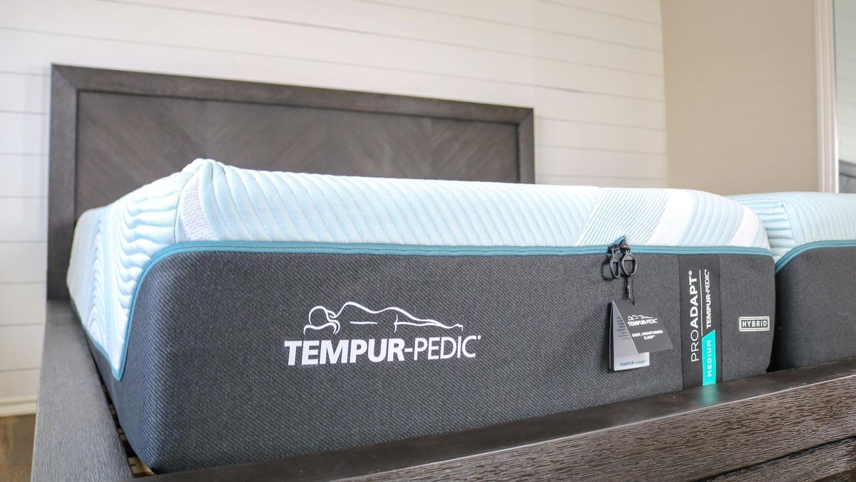 A side view of a split king Tempur-Pedic Tempur-Adapt Mattress 