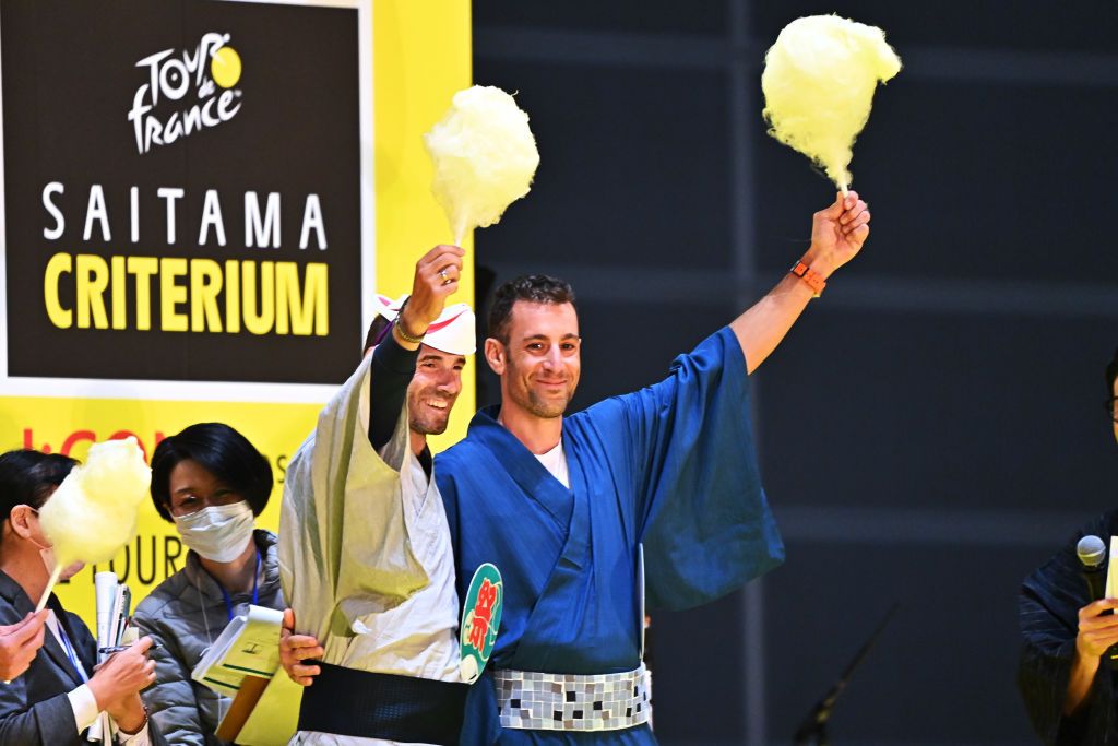 SAITAMA JAPAN NOVEMBER 05 LR Alejandro Valverde of Spain and Movistar Team and Vincenzo Nibali of Italy and Team Astana Qazakstan make cotton candy and participate in a Quiz Contest at Thematic Japanese Festival during the 8th Tour de France Saitama Criterium 2022 Media Day SaitamaCriterium on November 05 2022 in Saitama Japan Photo by Kenta HaradaGetty Images