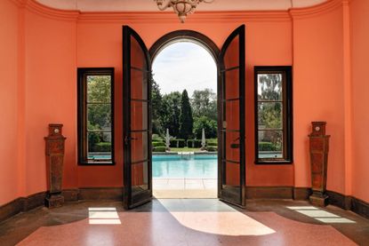 Come on in, the water’s lovely: the pool house at Kelevedon Hall. ©Country Life / Simon Buck