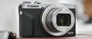 Canon G7X with a blurred background